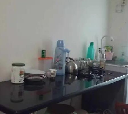 Apartment Green Pramuka Tower Chrysant Jakarta Extérieur photo